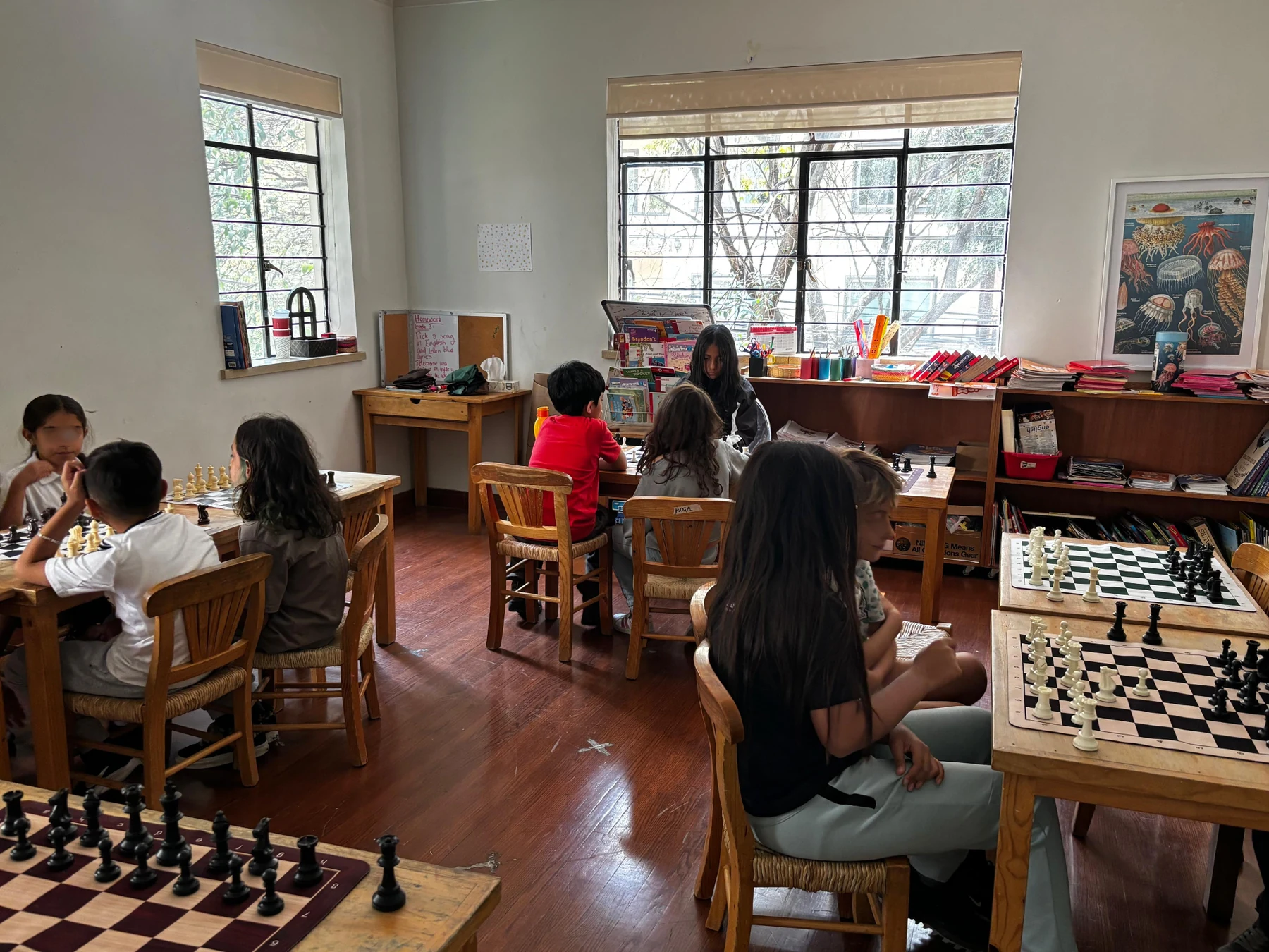 Clase de ajedrez para niños