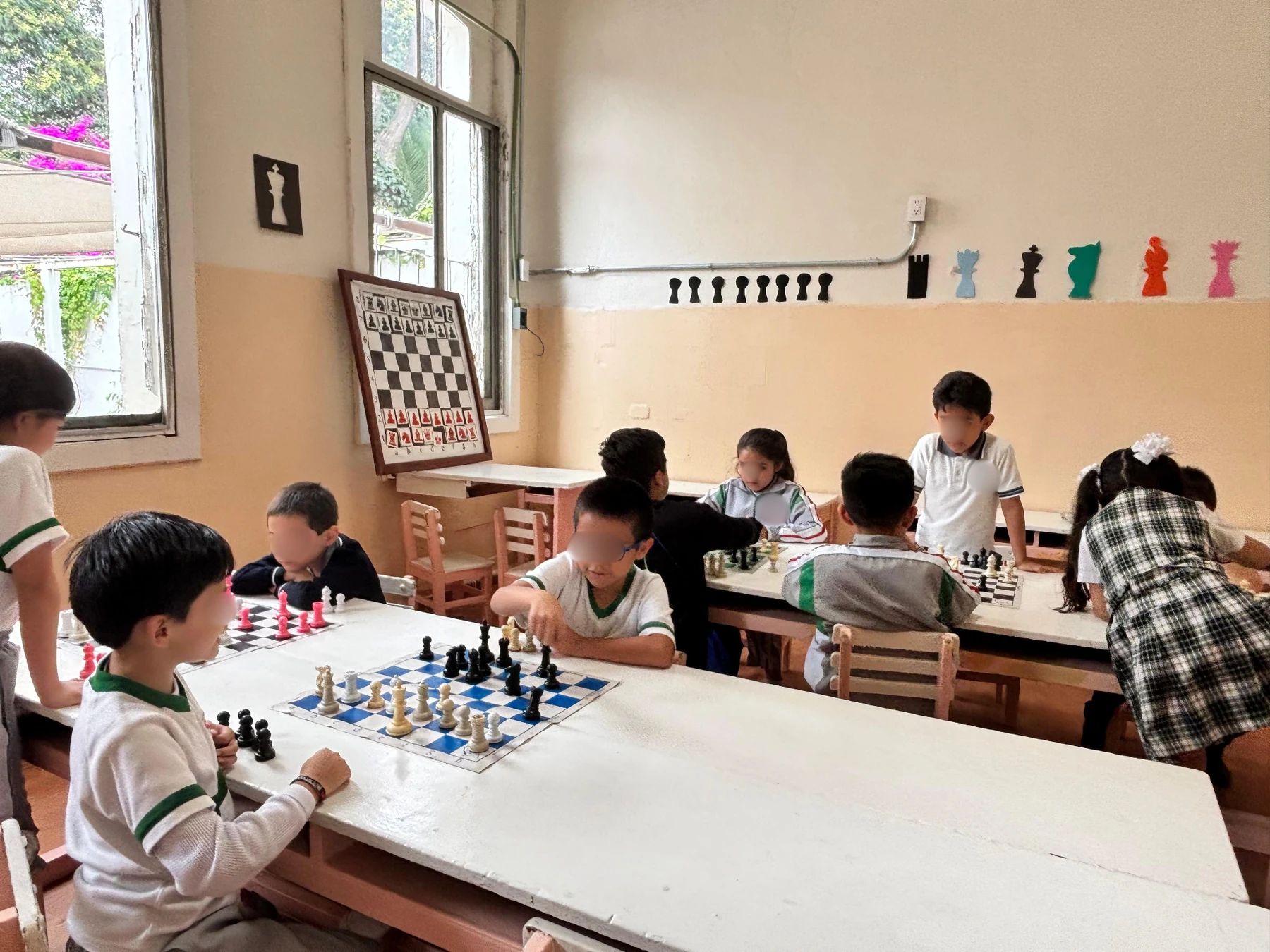 Programa de ajedrez en escuela